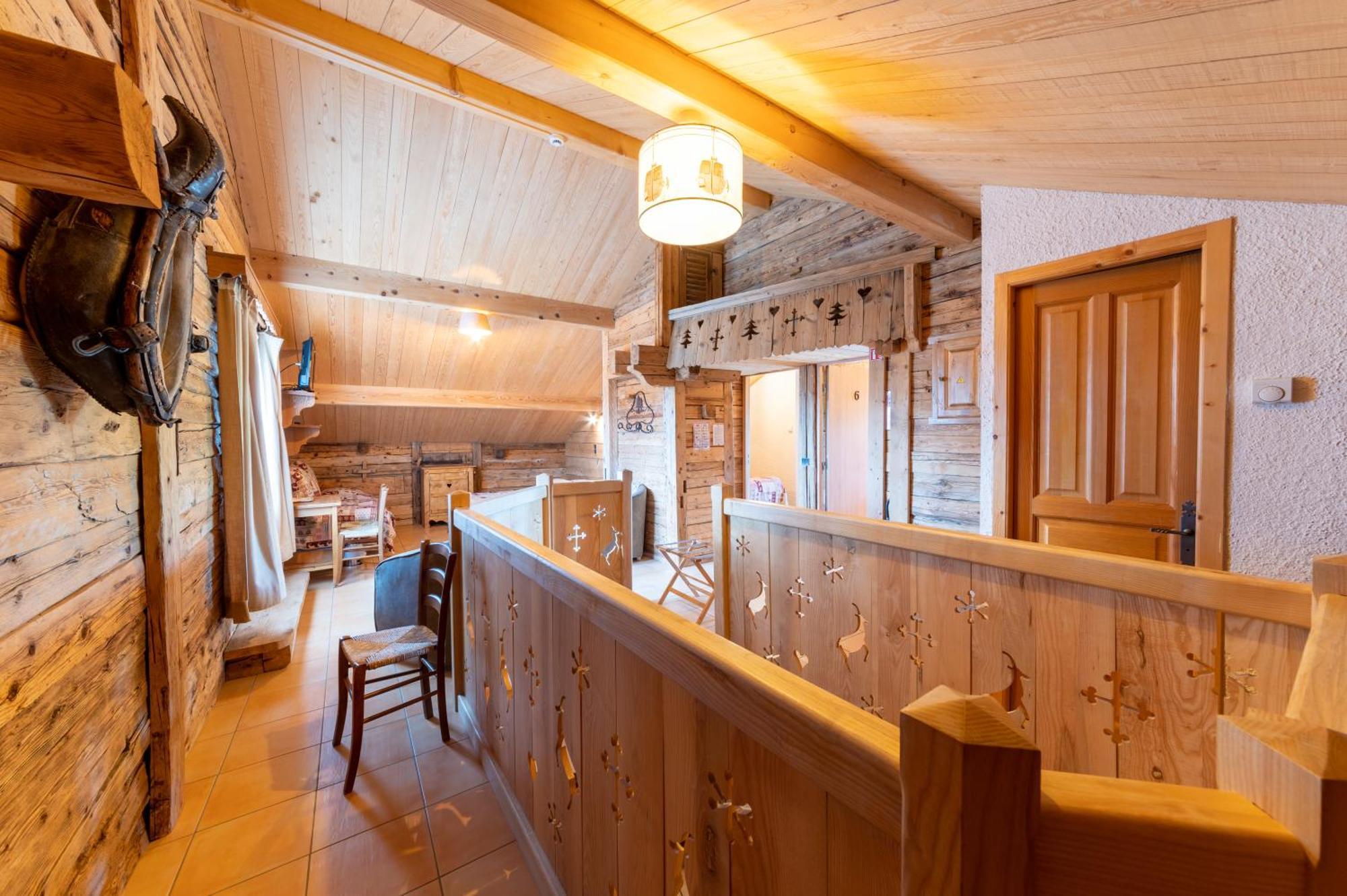 ホテル La Vieille Ferme マニグード エクステリア 写真